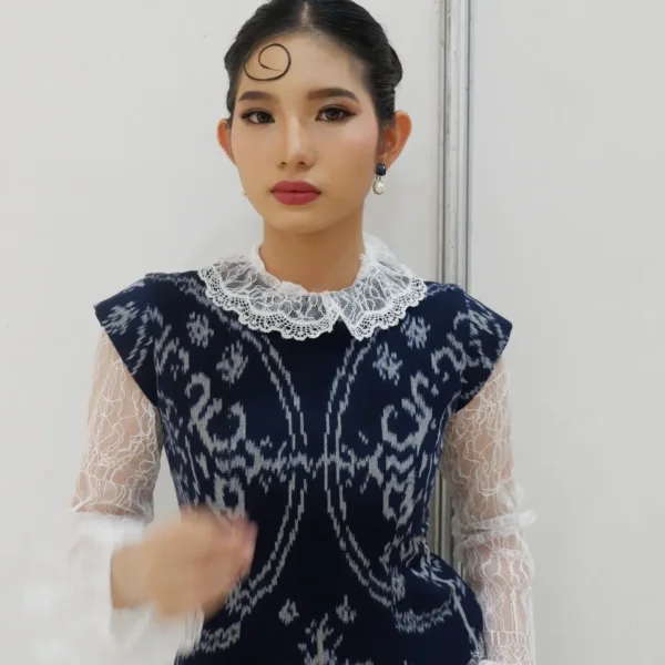 Makeup natural modern dengan tatanan rambut sederhana